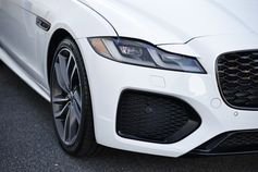 New 2024 Jaguar XF R-Dynamic SE AWD/4WD image 32