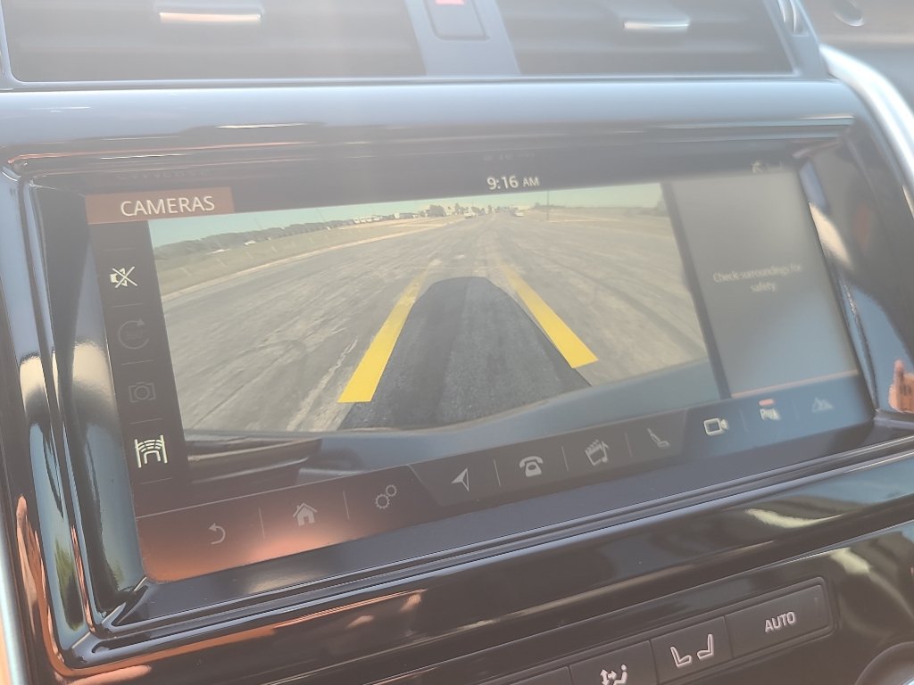 Used 2018 Land Rover Discovery HSE AWD/4WD image 28