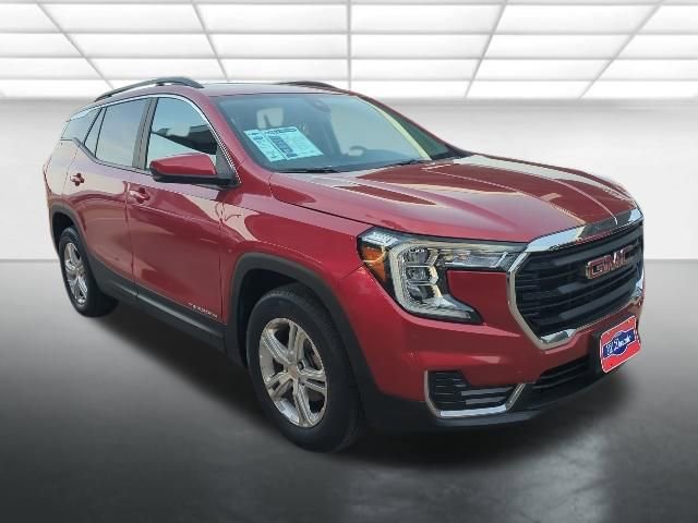 Used 2022 GMC Terrain SLE w/ Driver Convenience Package