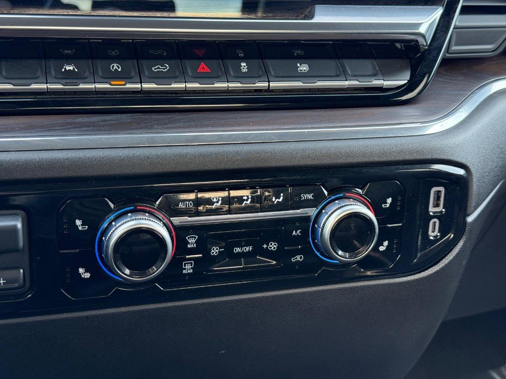 Used 2025 GMC Sierra 1500 SLT image 18