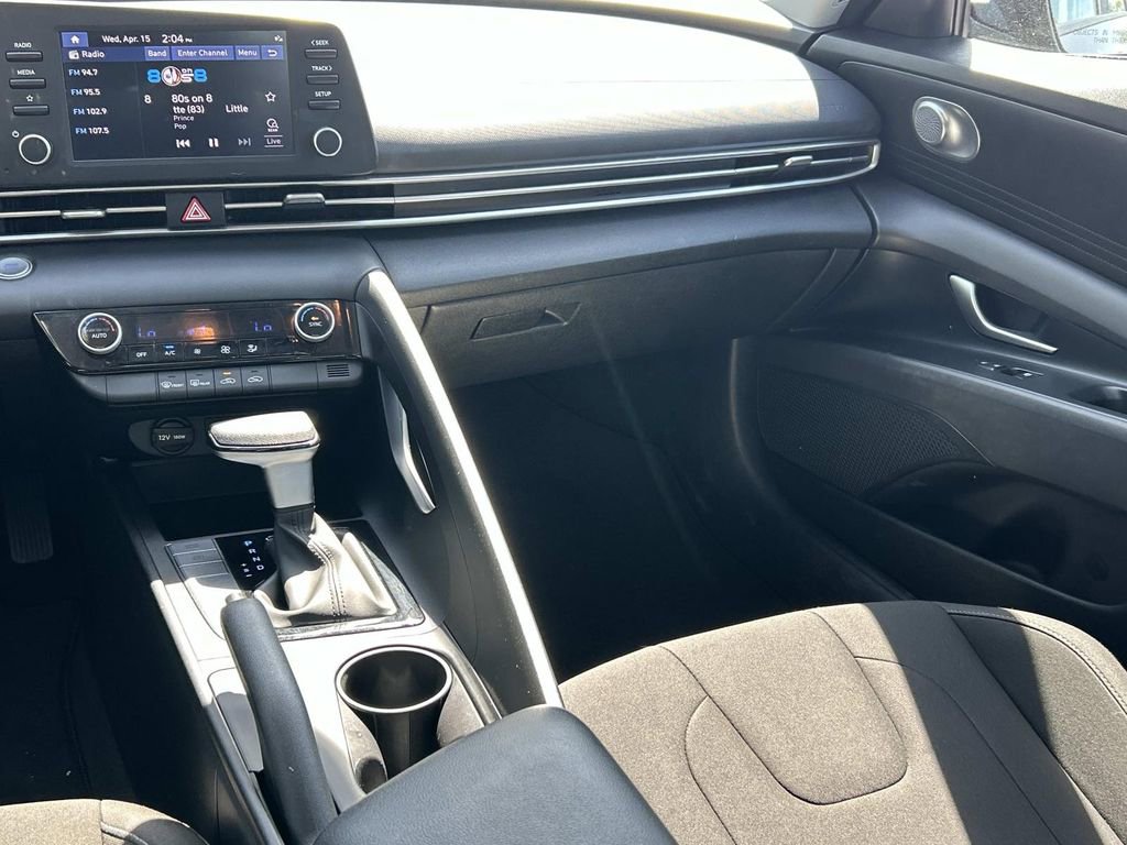 Certified 2023 Hyundai Elantra SEL FWD image 20