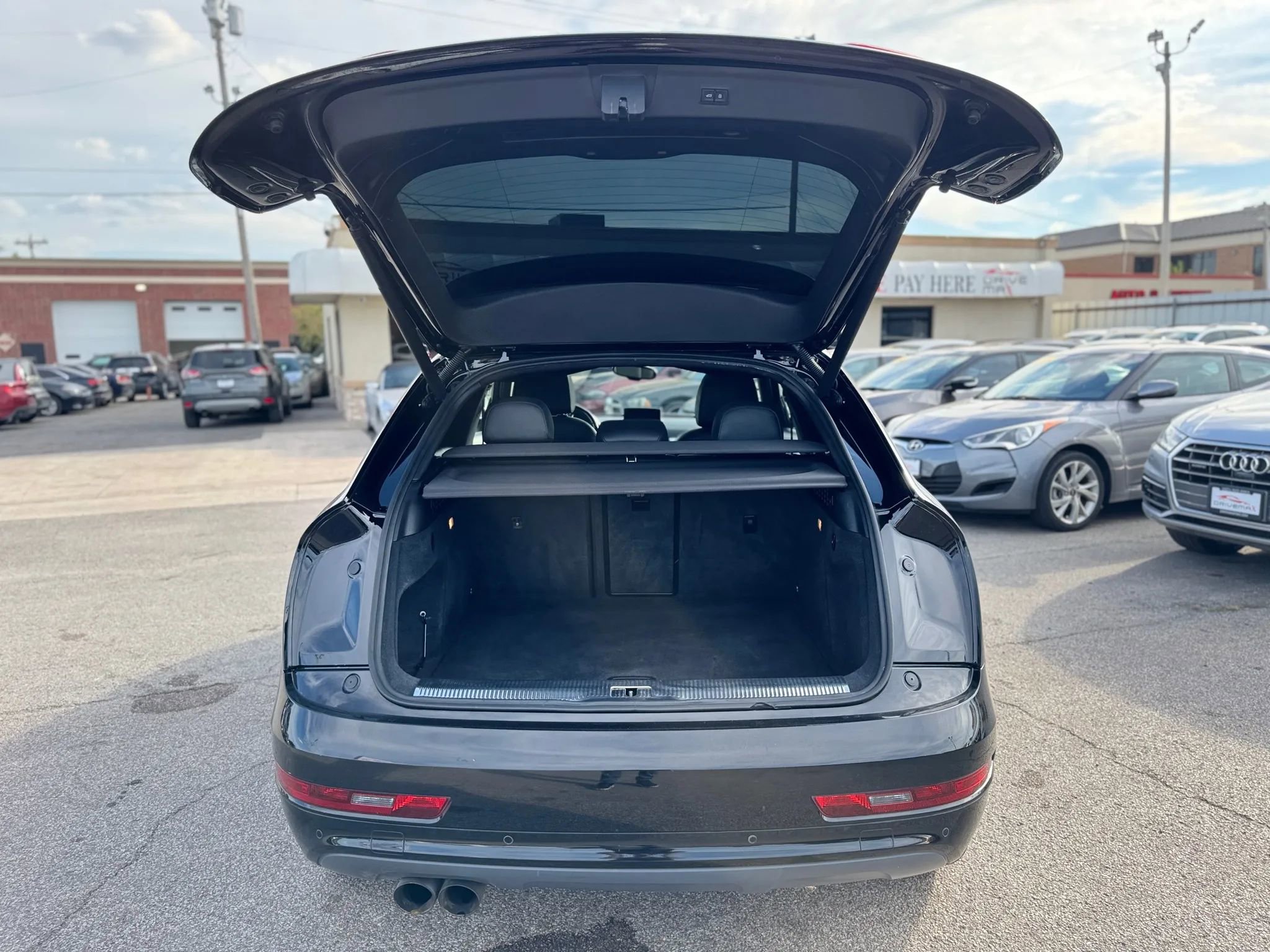 Used 2015 Audi Q3 2.0T Prestige w/ Prestige Package image 10