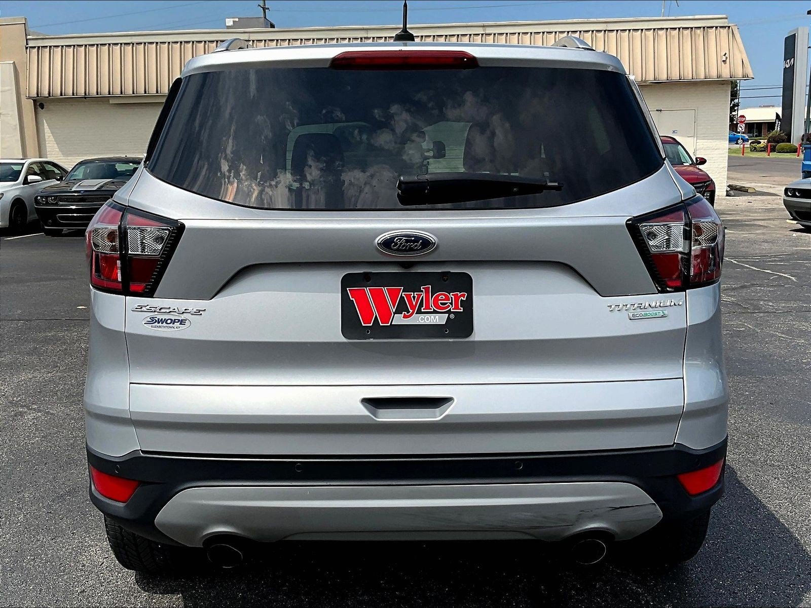 Used 2017 Ford Escape Titanium FWD image 5