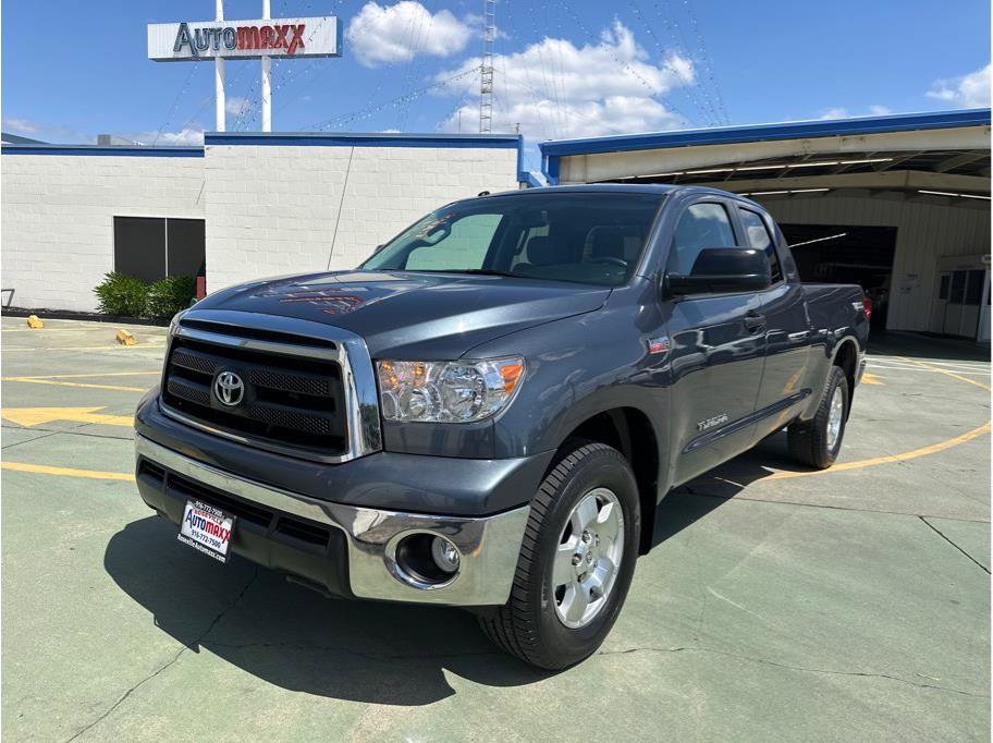 Used 2010 Toyota Tundra 4x4 Double Cab image 2