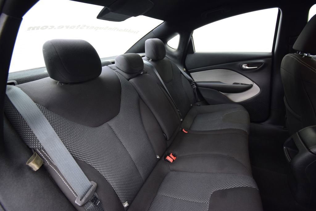 Used 2015 Dodge Dart SXT image 18