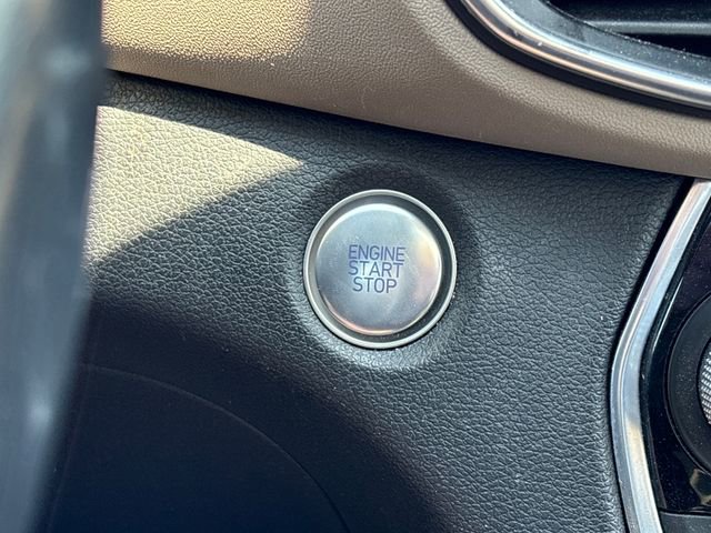 Used 2019 Hyundai Santa Fe Limited AWD/4WD image 19