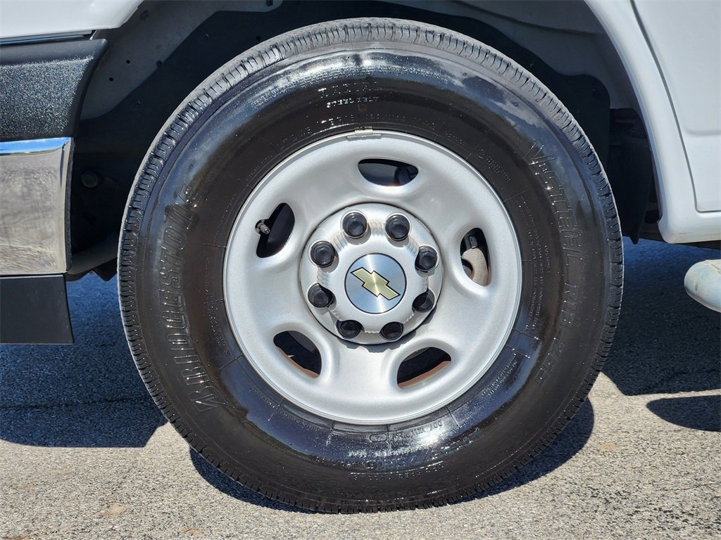 Certified 2024 Chevrolet Express 2500 w/ Driver Convenience Package image 11