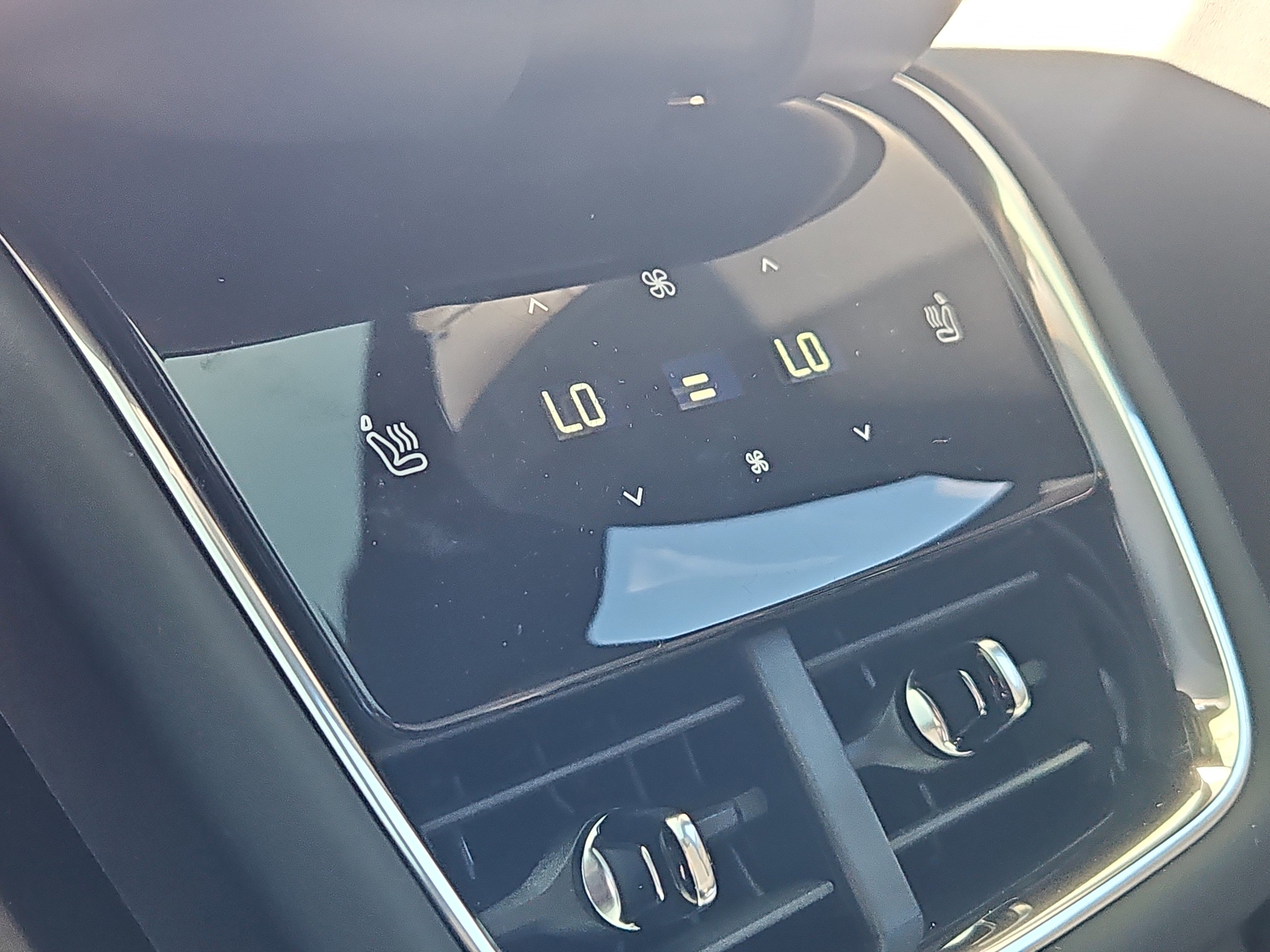 New 2026 Volvo EX90 Ultra image 11