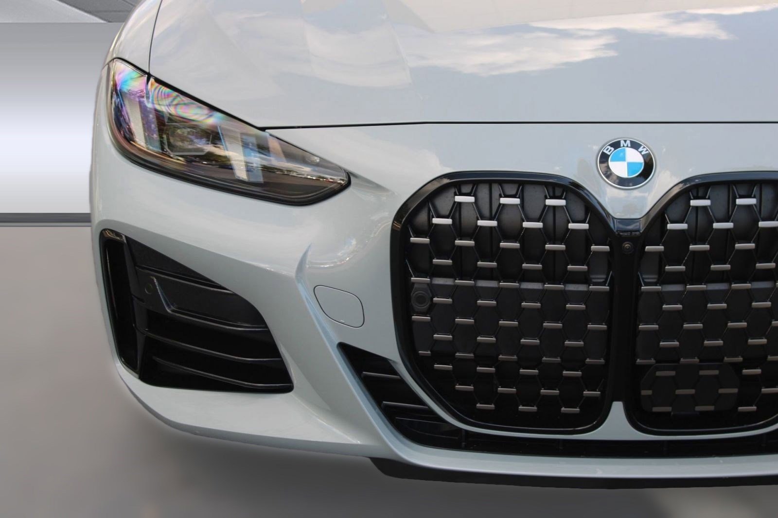 Used 2026 BMW 430i Coupe w/ M Sport Package RWD image 11
