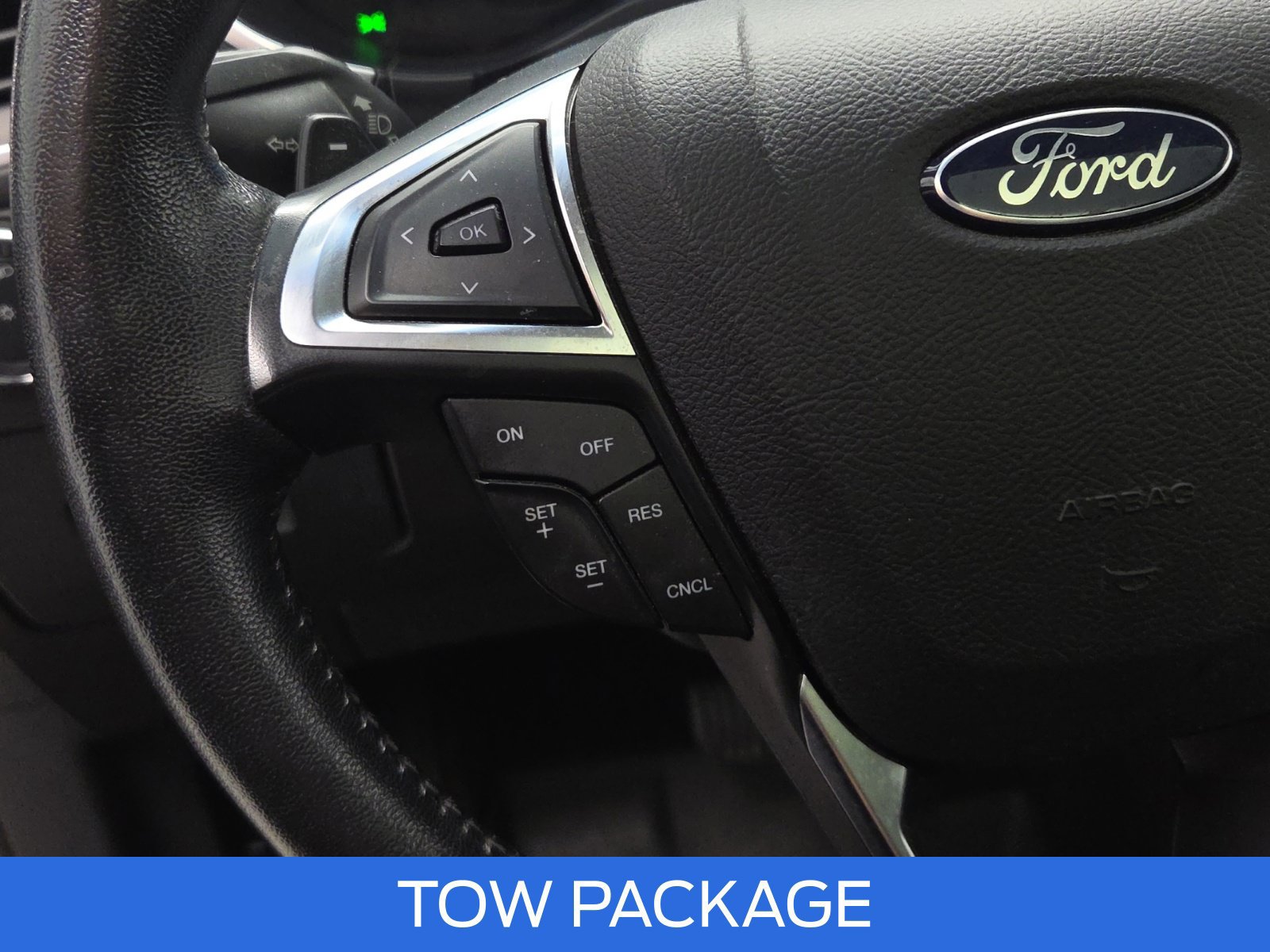 Used 2017 Ford Edge Titanium w/ Equipment Group 301A AWD/4WD image 23