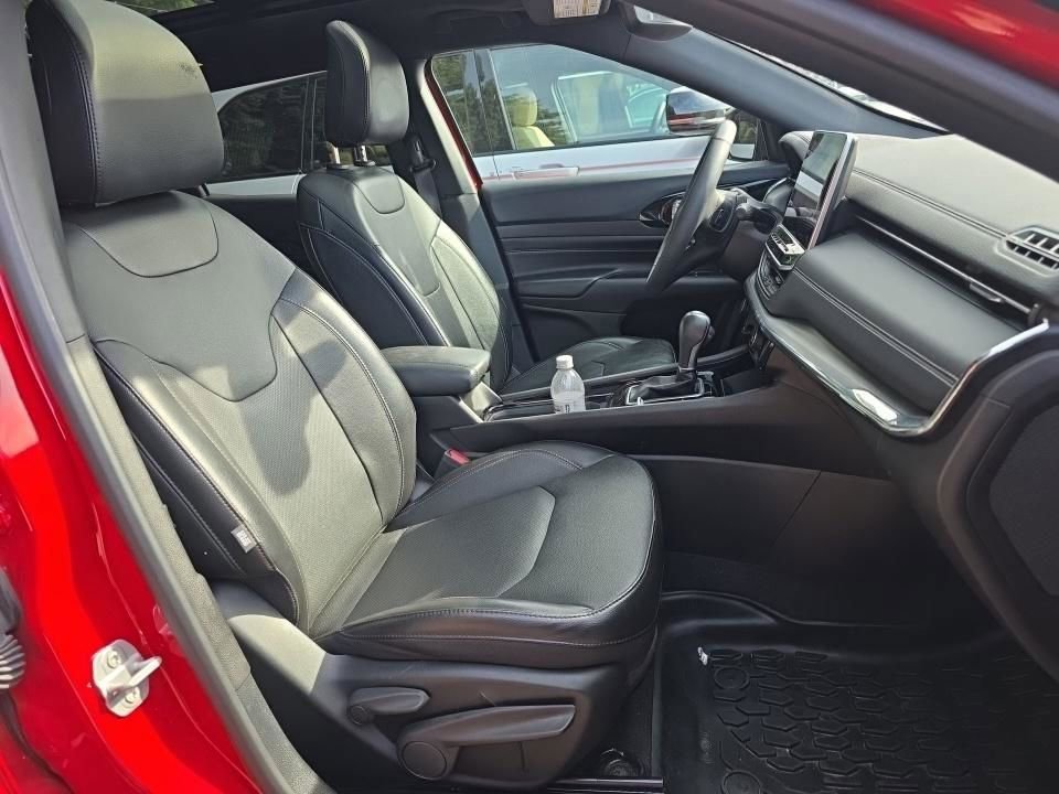 Used 2023 Jeep Compass High Altitude AWD/4WD image 11