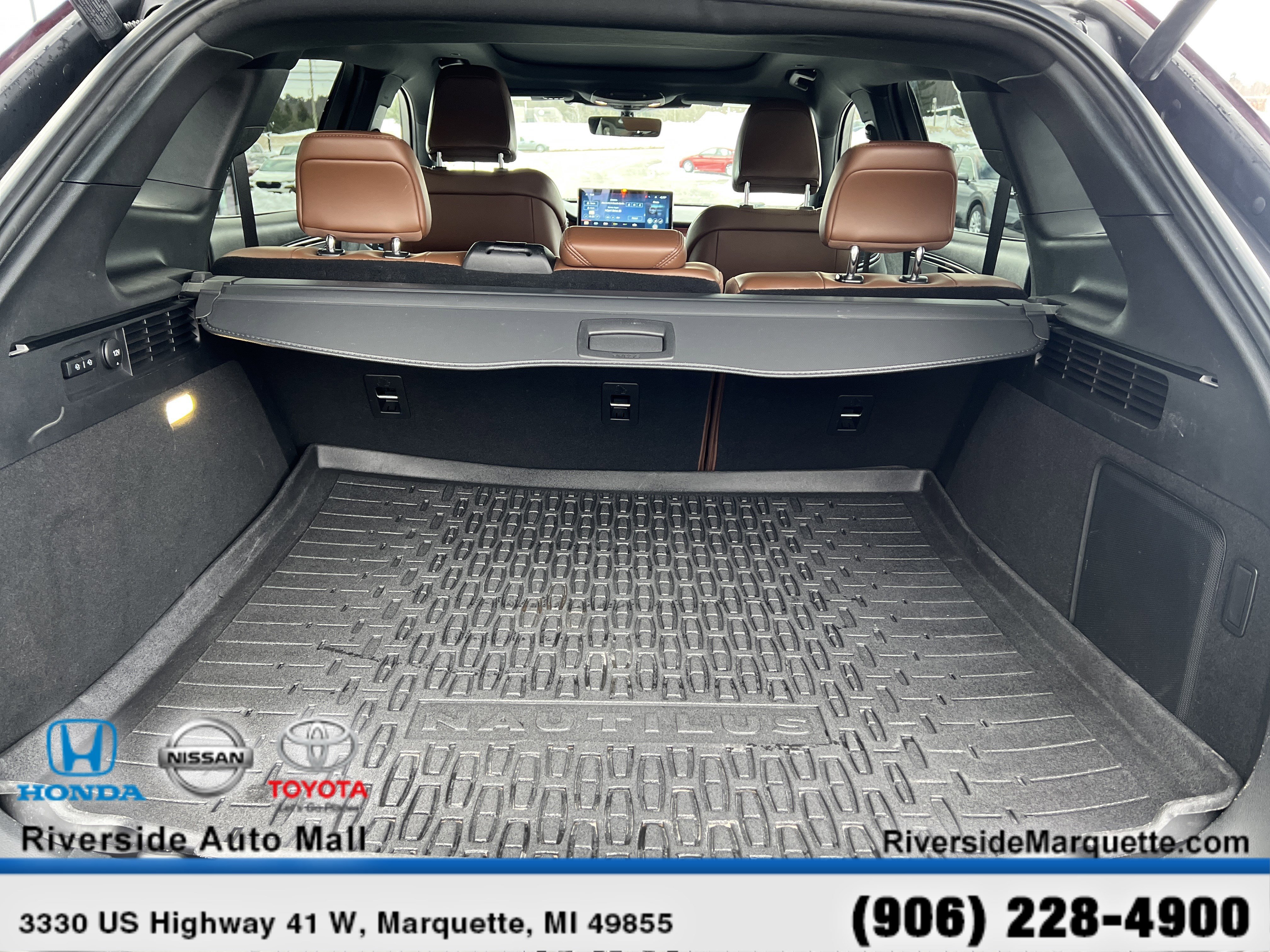 Used 2023 Lincoln Nautilus Reserve w/ Luxury Package image 8