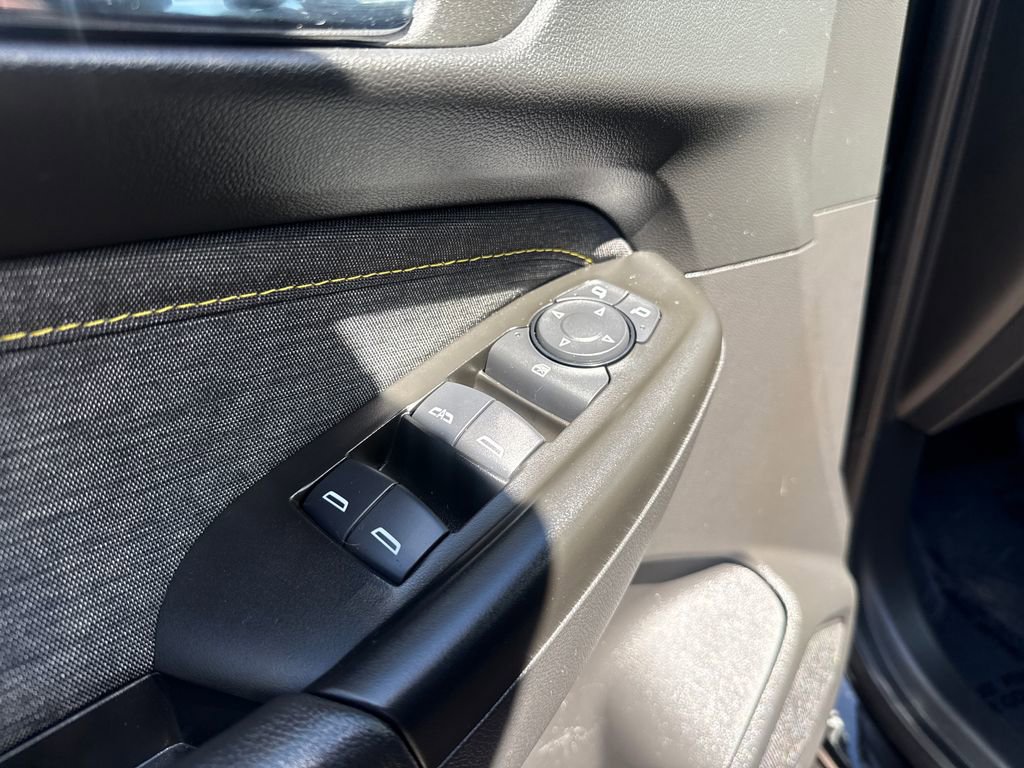 Used 2025 Chevrolet TrailBlazer ACTIV image 11