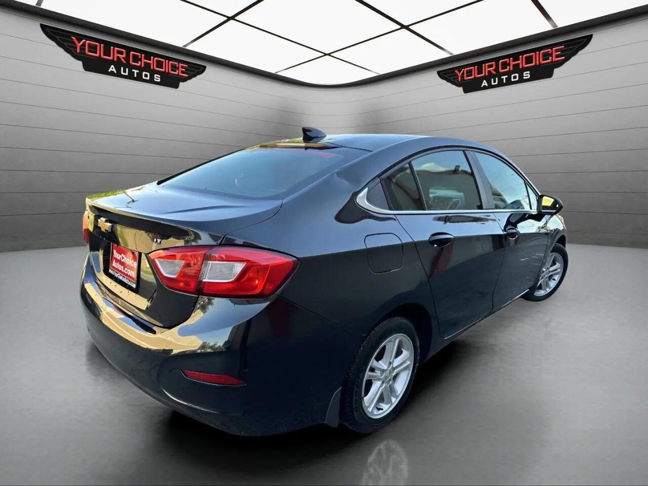 Used 2018 Chevrolet Cruze LT image 4
