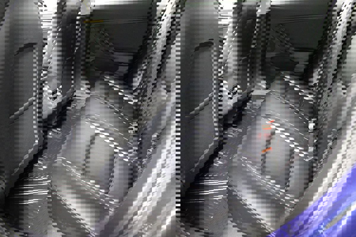 Used 2022 Tesla Model 3 Standard Range image 21