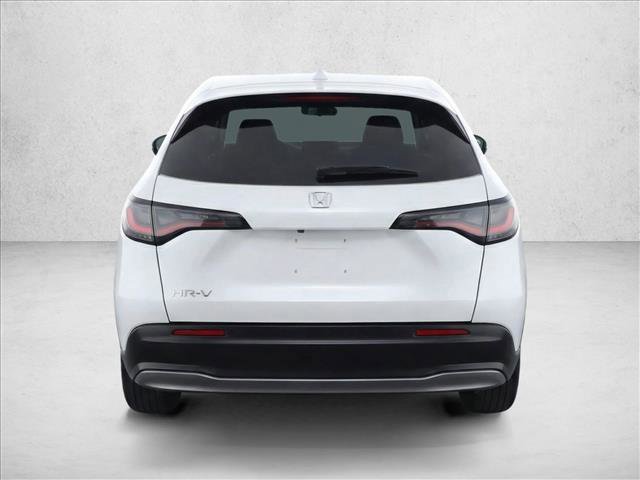 Used 2023 Honda HR-V LX image 6