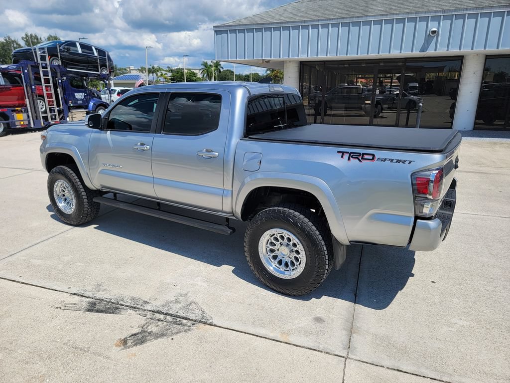 Used 2023 Toyota Tacoma TRD Sport RWD image 3