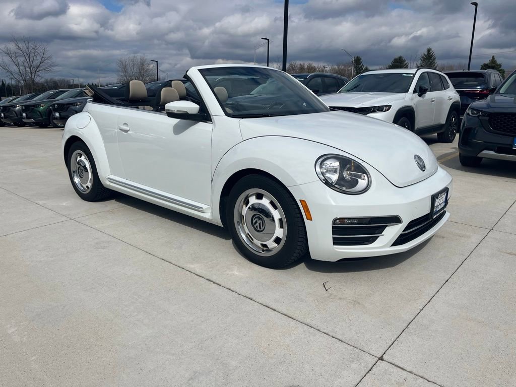 Used 2018 Volkswagen Beetle 2.0T Coast image 11