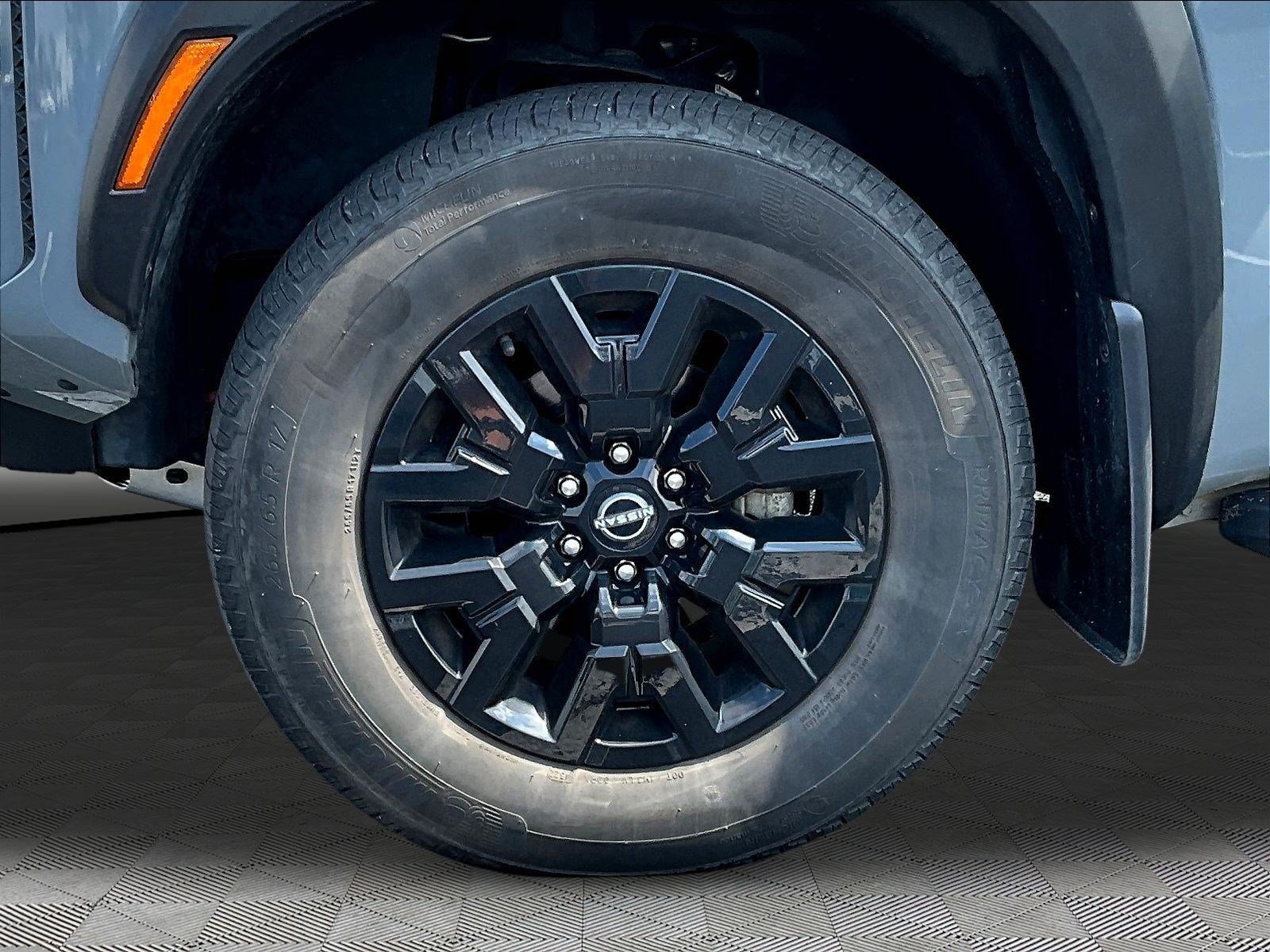 Used 2023 Nissan Frontier PRO-4X w/ Pro-4X Premium Package AWD/4WD image 32