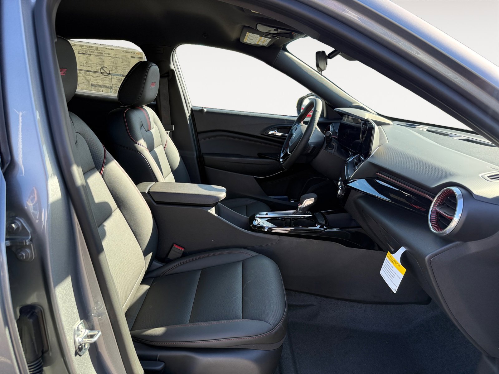 New 2026 Chevrolet Trax RS w/ Driver Confidence Package FWD image 19