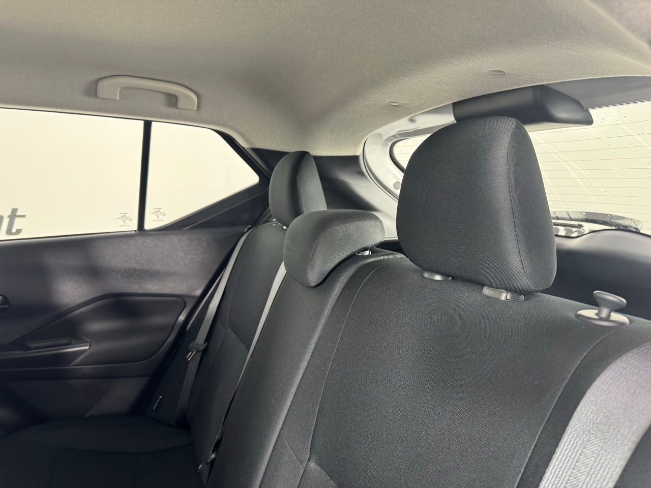 Used 2024 Nissan Kicks S image 21