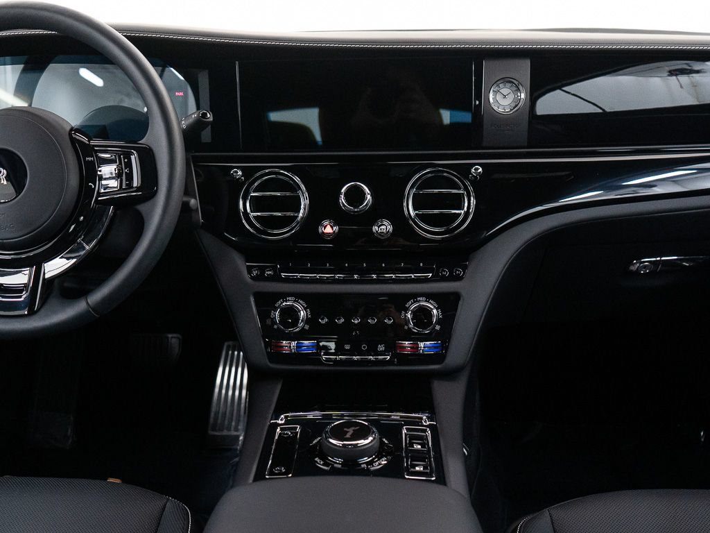 Certified 2024 Rolls-Royce Spectre w/ Spectre Launch Package AWD/4WD image 27