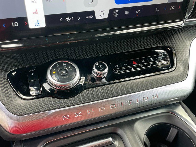 New 2025 Ford Expedition Max Platinum image 59