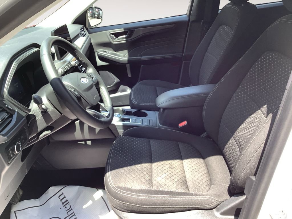 Used 2023 Ford Escape Active image 9