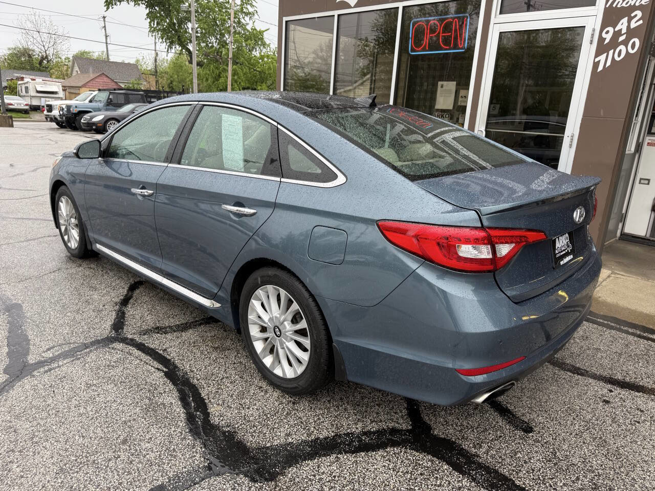 Used 2015 Hyundai Sonata Limited w/ Option Group 06 FWD image 7