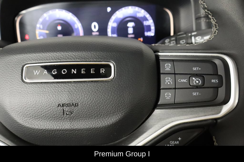 Used 2025 Jeep Wagoneer L Series II w/ Convenience Group I AWD/4WD image 10