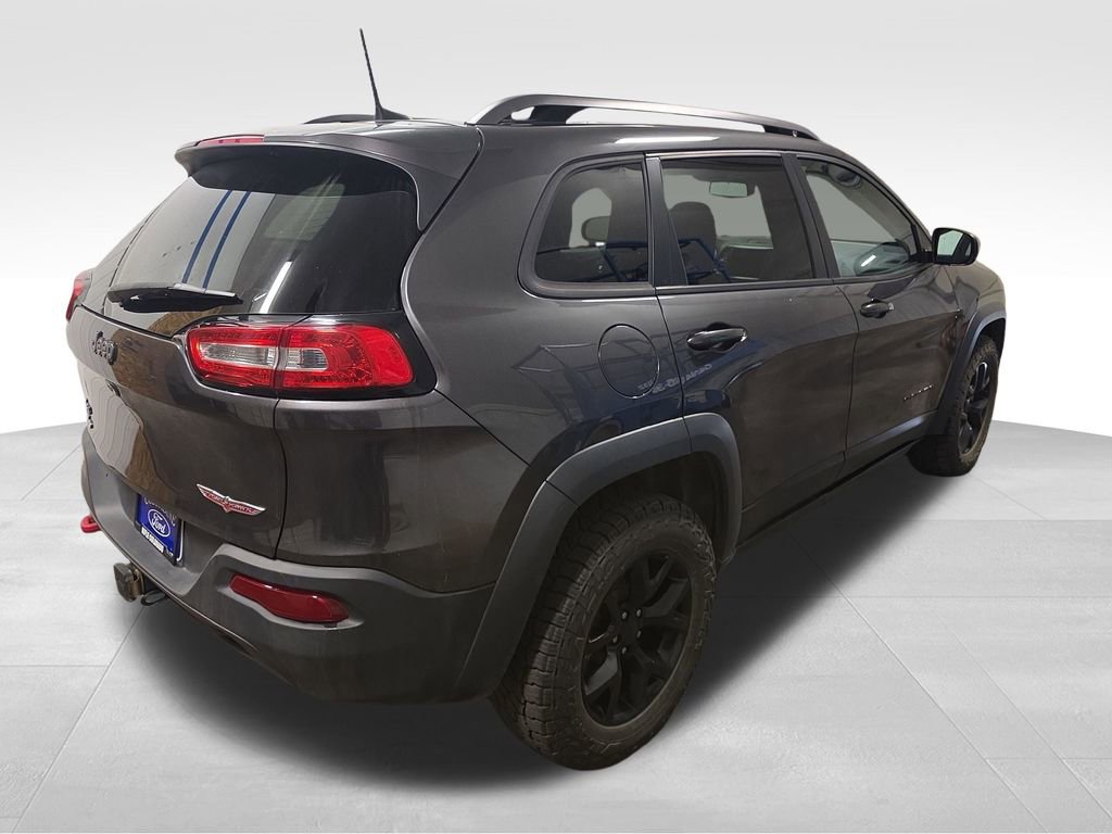 Used 2017 Jeep Cherokee Trailhawk image 5