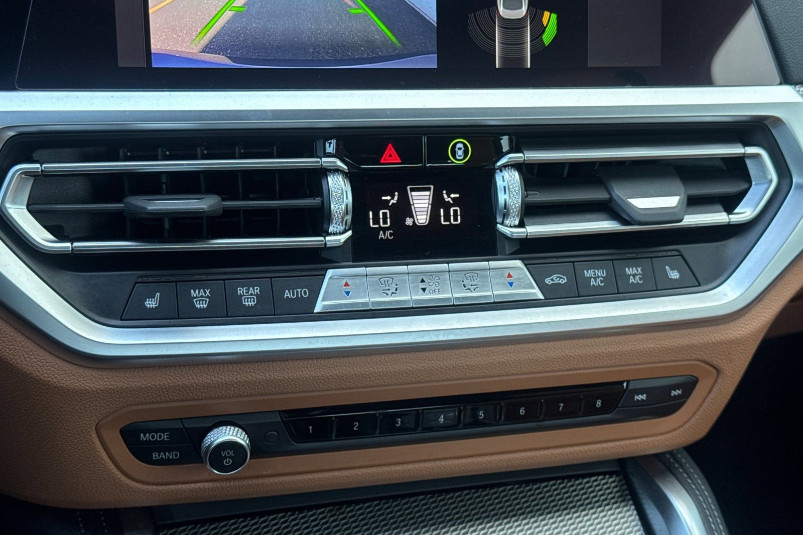 Used 2022 BMW M440i Coupe w/ M Carbon Exterior Package image 25