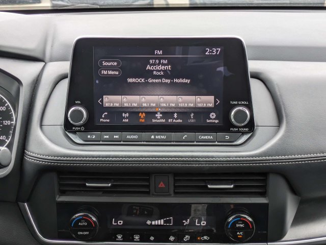 Used 2024 Nissan Rogue SV AWD/4WD image 19