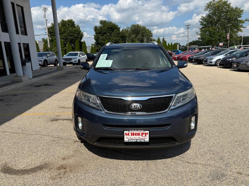 Used 2014 Kia Sorento LX image 2