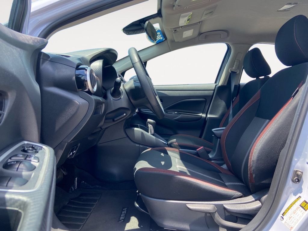 Used 2024 Nissan Versa SR FWD image 9