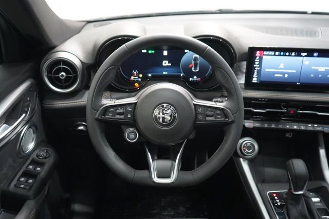 New 2025 Alfa Romeo Tonale w/ Premium Package AWD/4WD image 11