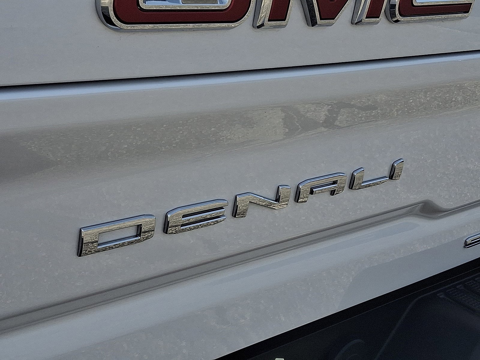Used 2023 GMC Sierra 2500 Denali w/ Denali Ultimate Package AWD/4WD image 30