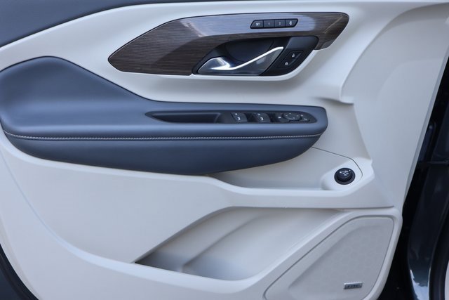 Certified 2022 GMC Terrain Denali w/ Denali Premium Package image 9