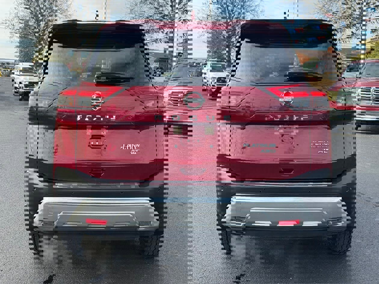 Used 2023 Nissan Rogue Platinum w/ Platinum Premium Package image 6