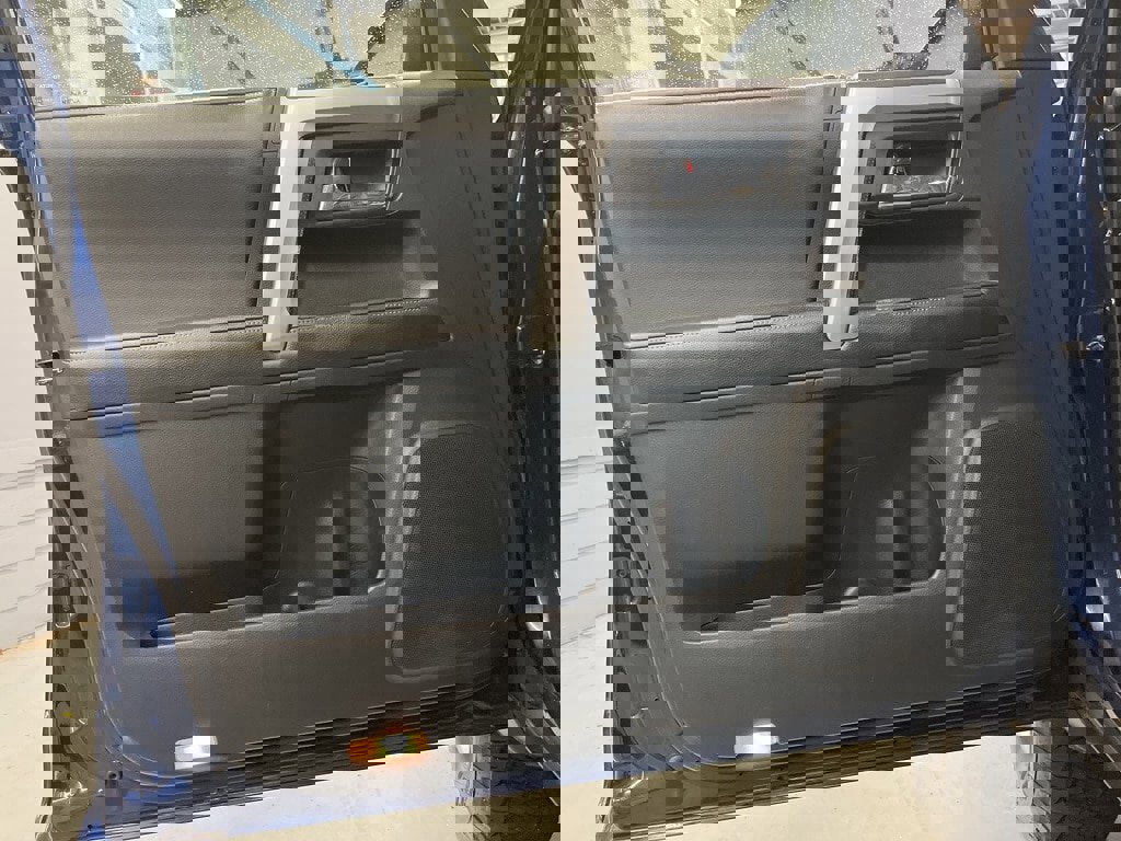 Used 2014 Toyota 4Runner image 9