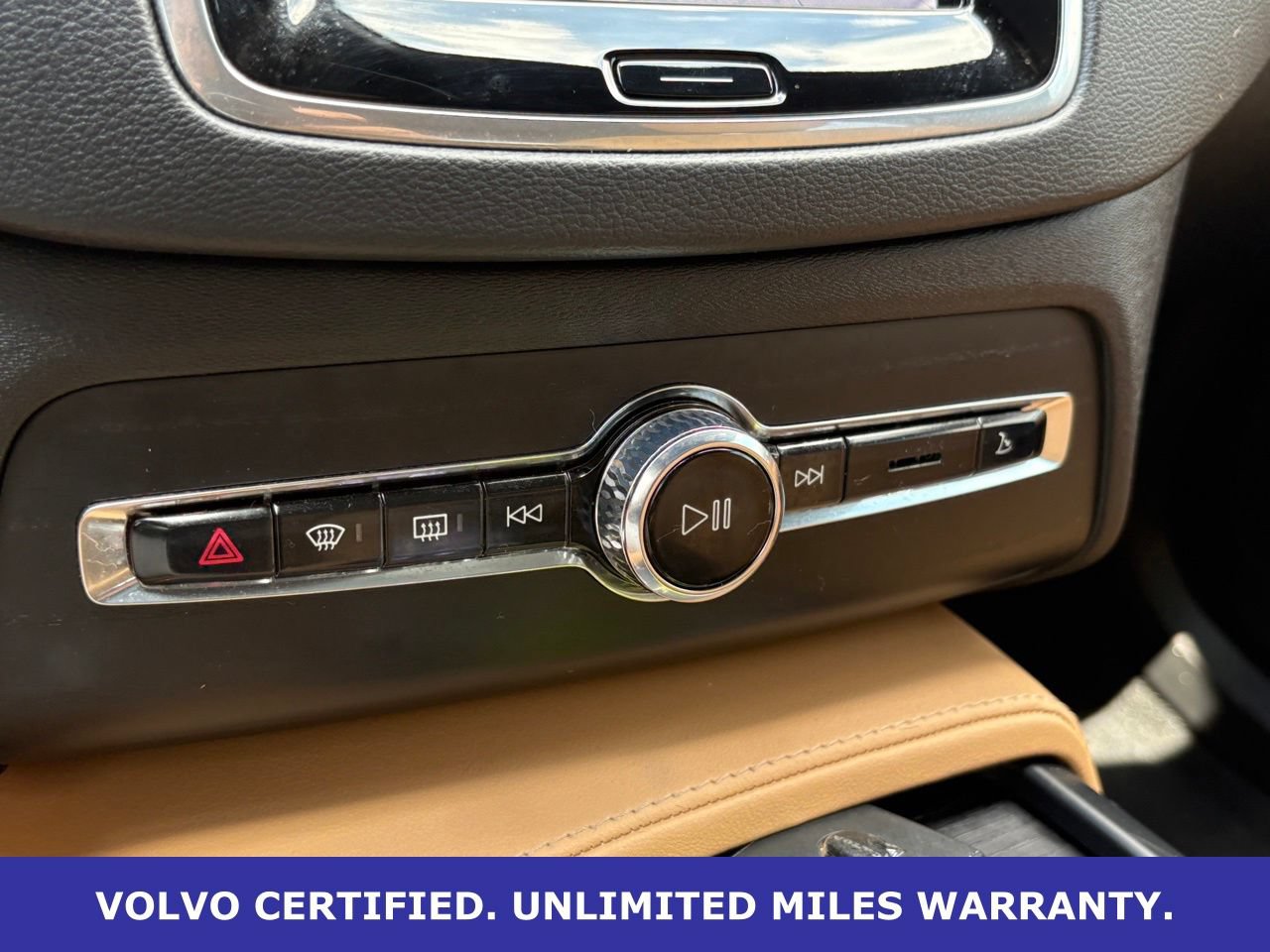 Certified 2024 Volvo XC90 T8 Ultimate w/ Lounge Package AWD/4WD image 22