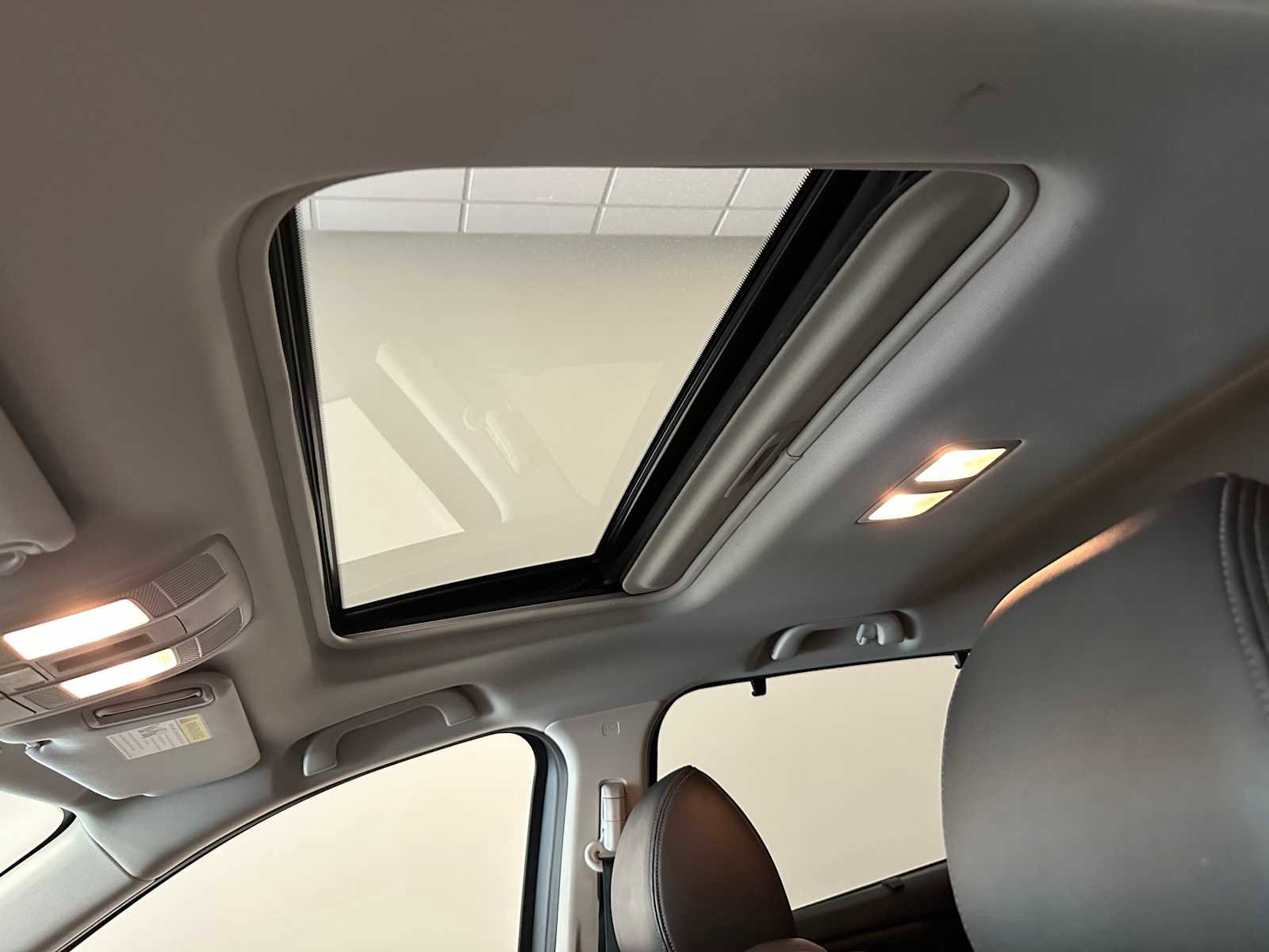 Used 2018 MAZDA CX-9 Touring w/ Touring Premium Package image 21