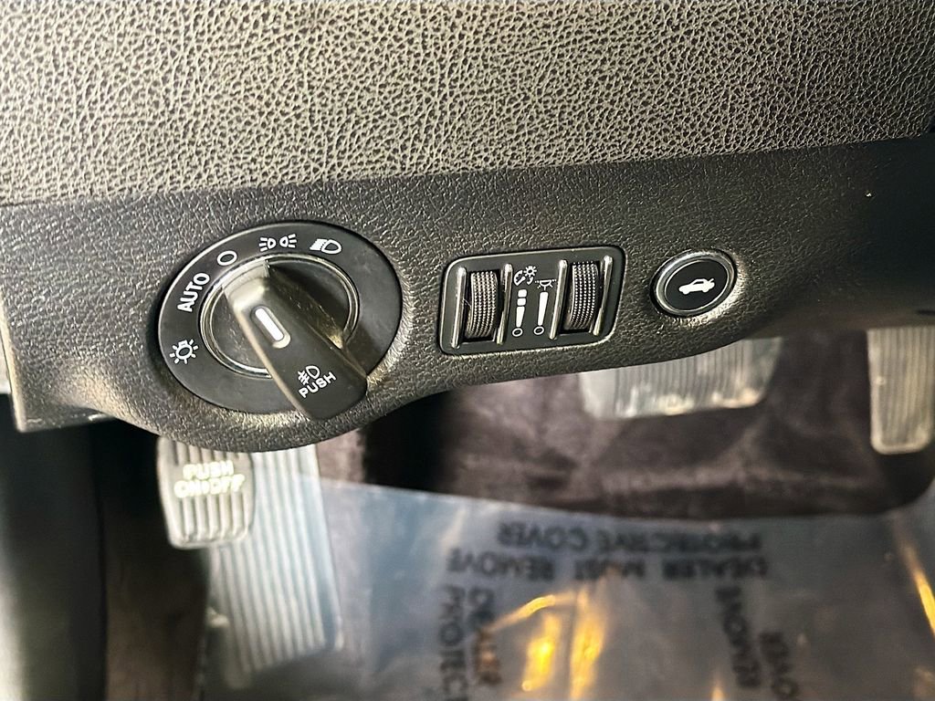 Used 2016 Chrysler 300 S image 10