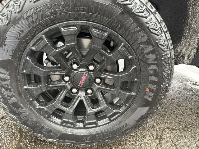 New 2026 GMC Canyon Elevation w/ Convenience Package image 20