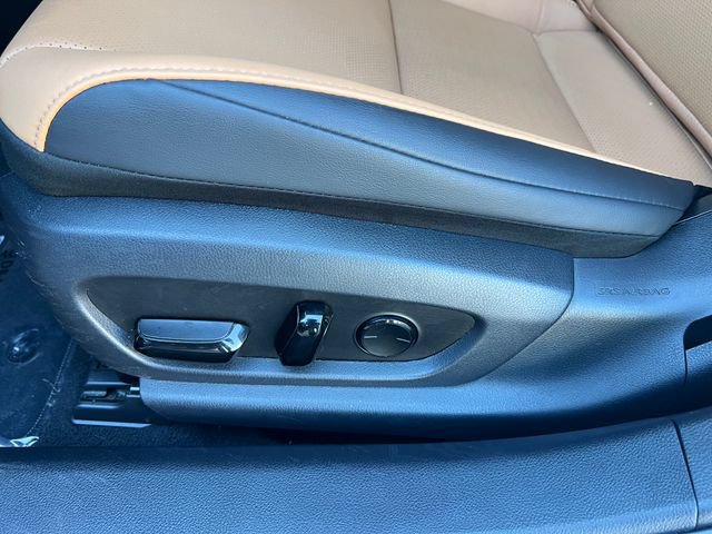 Used 2024 Lexus ES 350 w/ Premium Package FWD image 38