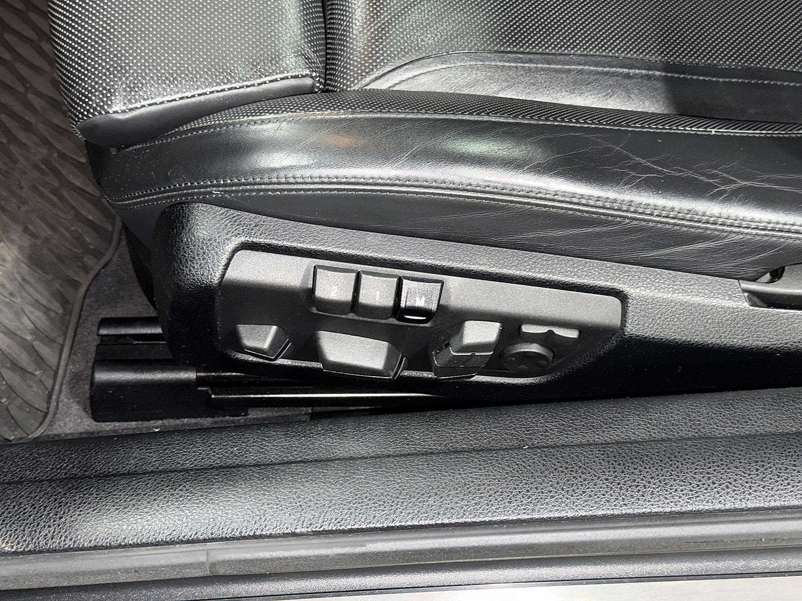 Used 2014 BMW 650i xDrive Coupe AWD/4WD image 24
