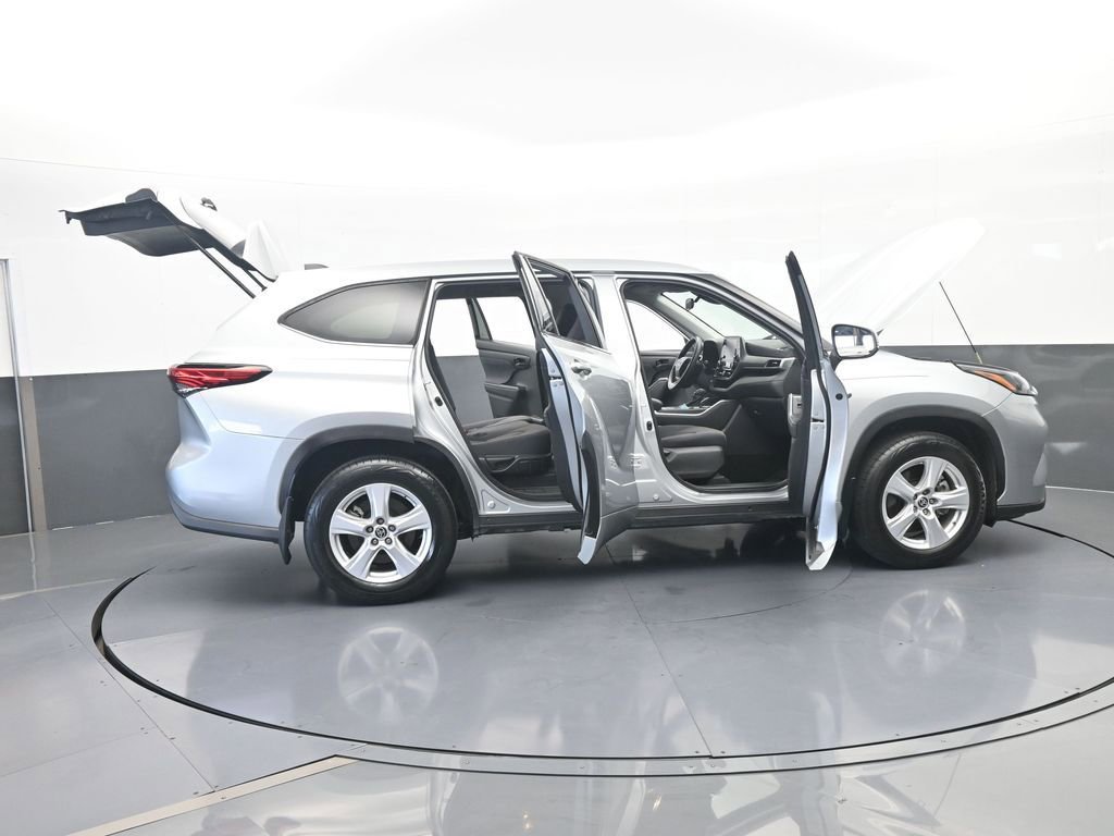 Used 2022 Toyota Highlander L AWD/4WD image 67