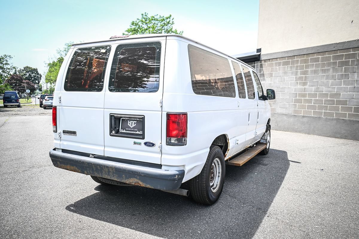 Used 2010 Ford E-250 and Econoline 250 RWD image 5