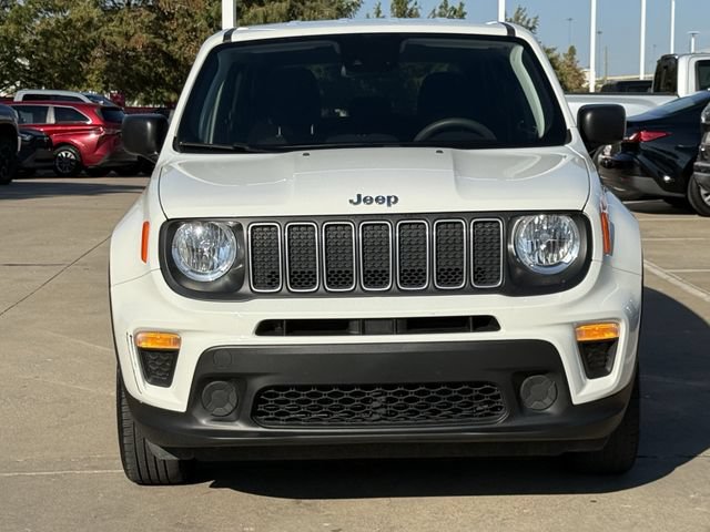 Used 2023 Jeep Renegade Latitude AWD/4WD image 7