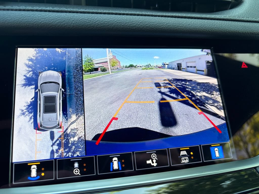 New 2026 Cadillac XT5 Sportv w/ LPO, Floor Liner Package AWD/4WD image 26